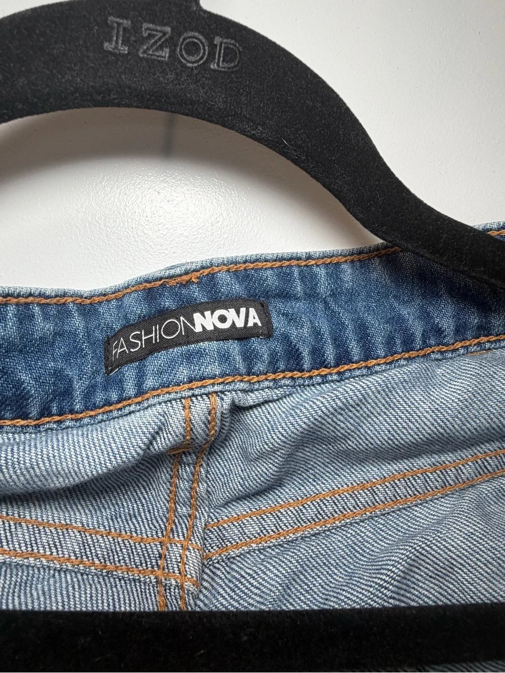 Fashion Nova Distressed Blue Denim Jeans - Classic Ripped Style